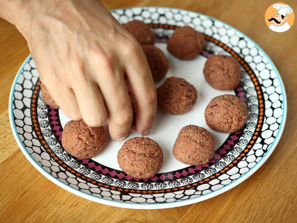 Kasvisseitanlihapullat tomaattikastikkeessa - Valmistelu askel 3