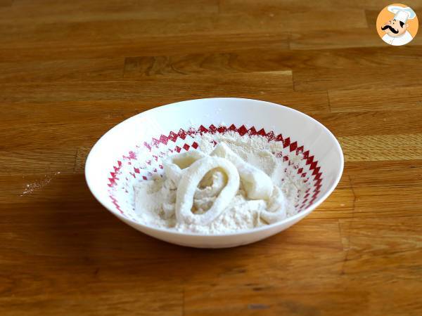 Calamares a la romana - taikinaan paneroitu kalmari - Valmistelu askel 3