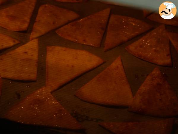 Pico de gallo ja kotitekoisia tortillachipsejä - Valmistelu askel 5