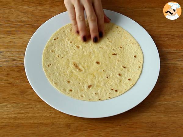 Kuinka tehdä tortillakulhoja? Helppo salaatti ilman tiskaamista! - Valmistelu askel 1