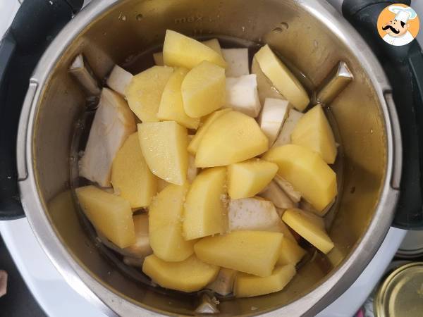 Vihanneskeitto Thermomixissä - Valmistelu askel 3