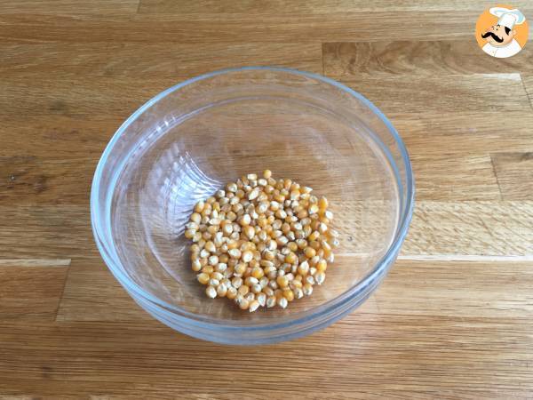 Öljytön mikroaaltouunipopcorn - Valmistelu askel 1