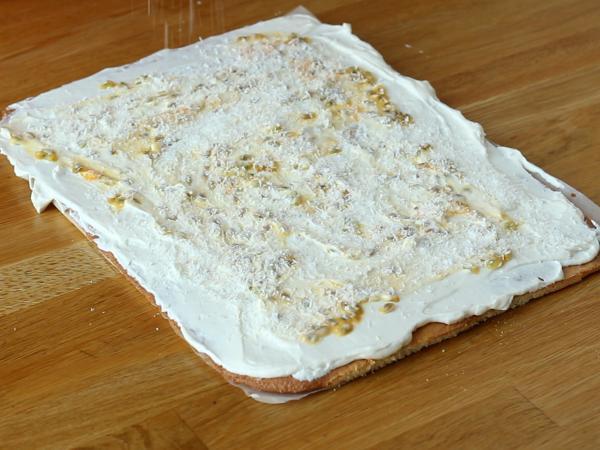 Kookos-passiohedelmäkääryle, täydellinen joulupöytään - Valmistelu askel 5