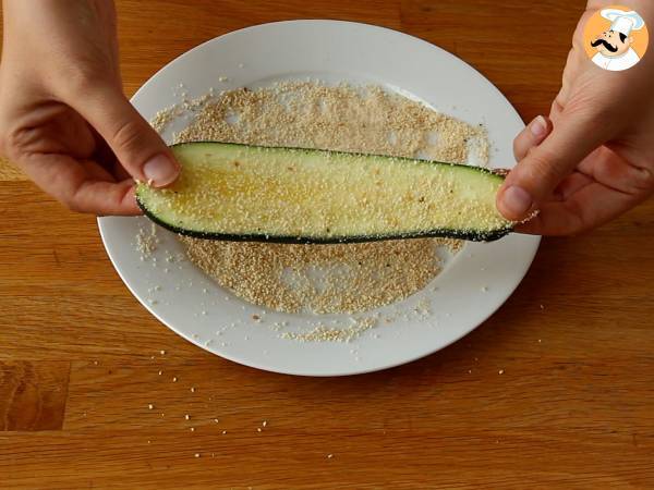 Paistetut kesäkurpitsarullat uunissa kinkun ja scamorza-juuston kanssa - Valmistelu askel 2