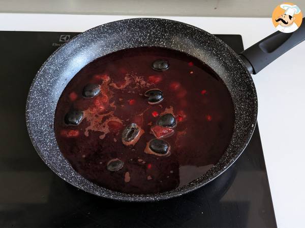Spaghetti al fuoco di Bacco: punaviinipasta, joka tuo pöytään jotain erityistä - Valmistelu askel 1