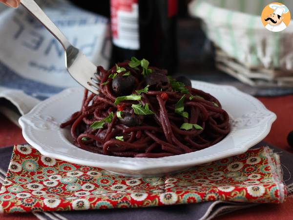 Spaghetti al fuoco di Bacco: punaviinipasta, joka tuo pöytään jotain erityistä - Valmistelu askel 7