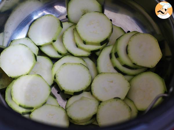Kuinka höyryttää kesäkurpitsaa? - Valmistelu askel 2