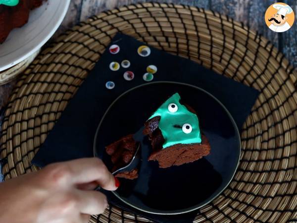 Halloweenin suklaabundt-kakku, herkullinen suklaakakku - Valmistelu askel 8