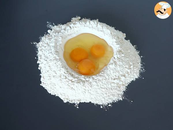 Kotitekoinen tagliatelle, menettely selitetään vaihe vaiheelta - Valmistelu askel 1