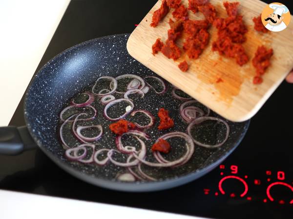Pasta 'Ndujan kanssa, helposti valmistettava kalabrialainen pastaruoka - Valmistelu askel 2