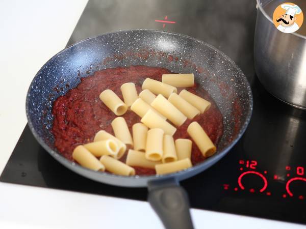 Pasta 'Ndujan kanssa, helposti valmistettava kalabrialainen pastaruoka - Valmistelu askel 5
