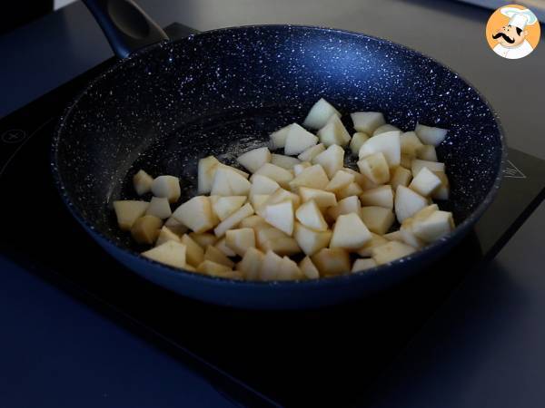 Omena turnovers hasselpähkinäkermalla itsenäisyyspäivää varten - Valmistelu askel 2