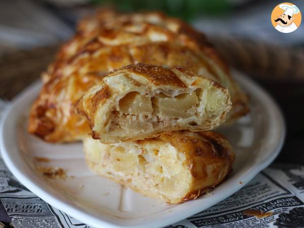 Omena turnovers hasselpähkinäkermalla itsenäisyyspäivää varten - Valmistelu askel 9