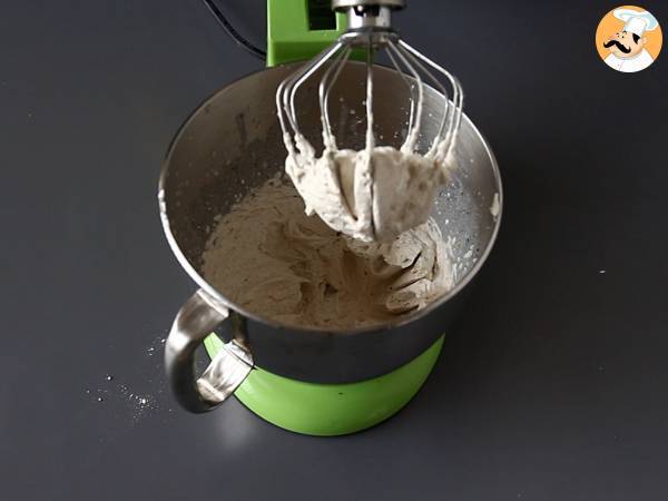 Tiramisu-tyylinen pannukakkukakku kahvin ja kaakaon kera - Valmistelu askel 2