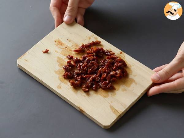 Kylmää pastaa kesäkurpitsapeston, puhvelimozzarellan ja aurinkokuivattujen tomaattien kanssa - Valmistelu askel 3