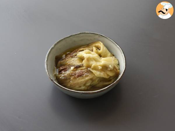 Baba ganoush, herkullinen libanonilainen munakoisolevite. - Valmistelu askel 5