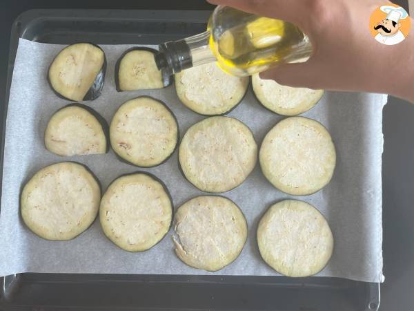 Sicilian pasta munakoisolla, helppo ja kevyt versio - Pasta alla Norma - Valmistelu askel 2