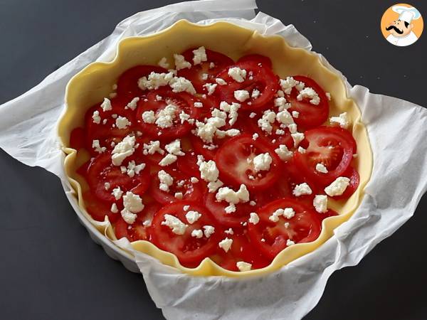 Kasvisruokaa tomaatti-feta-quiche, joka sopii täydellisesti piknikille! - Valmistelu askel 4