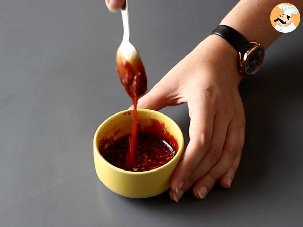 Mausteinen korealainen gochujang-kastike Bibimbapille - Valmistelu askel 2