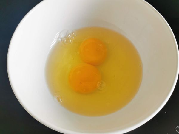 Juustomunakas, pikaresepti valmis 5 minuutissa! - Valmistelu askel 1