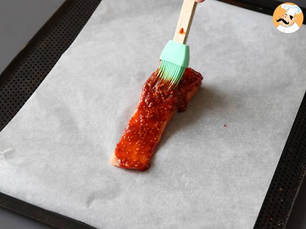 Korealaistyylinen lohi gochujang-kastikkeella, valmis 8 minuutissa - Valmistelu askel 3