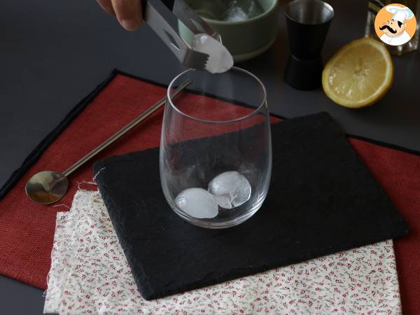 Spritz St-Germain ja elderflower-likööri, kesän erittäin raikas cocktail - Valmistelu askel 1