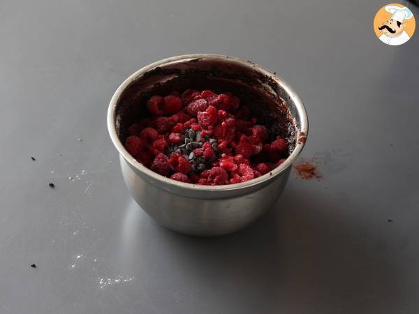 Suklaa-vadelma-brownie, puhdasta herkuttelua! - Valmistelu askel 3