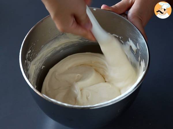 Helppo Kinder Bueno -kakku, täydellinen syntymäpäiväkakuksi tai joulubucheksi! - Valmistelu askel 3