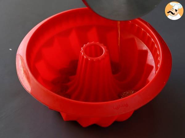 Choco flan, täydellinen yhdistelmä kosteaa suklaakakkua ja vaniljakaramelliflania. - Valmistelu askel 2
