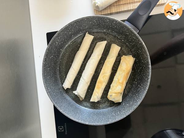 Börek fetajuuston ja persiljan kera - Valmistelu askel 3
