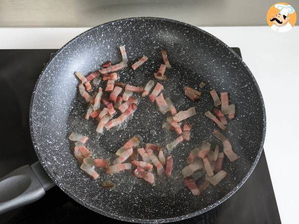 Pasta all'amatriciana, perinteinen resepti selitetty askel askeleelta - Valmistelu askel 4