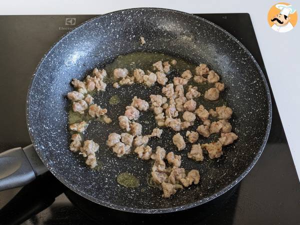 Pasta kurpitsan ja makkaran kanssa - Valmistelu askel 2
