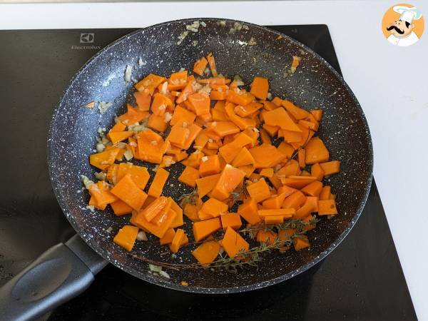 Pasta kurpitsan ja makkaran kanssa - Valmistelu askel 4
