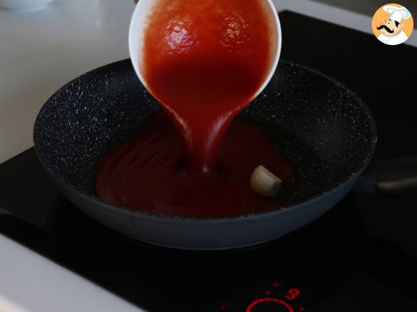 Gnocchi alla Sorrentina pannulla: nopea ja juustoinen resepti, jota kaikki rakastavat! - Valmistelu askel 2