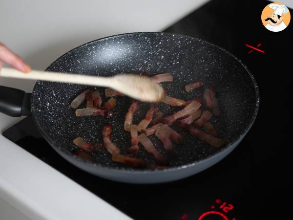 Spaghetti alla carbonara, aito italialainen resepti! - Valmistelu askel 3