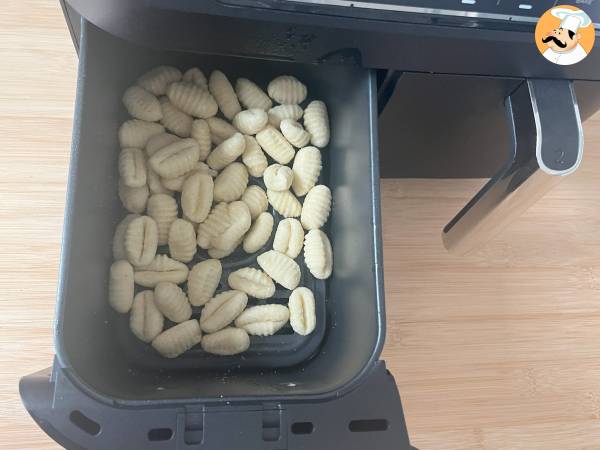 Rapeat, pehmeät gnocchit Air fryerilla valmiina vain 10 minuutissa! - Valmistelu askel 1