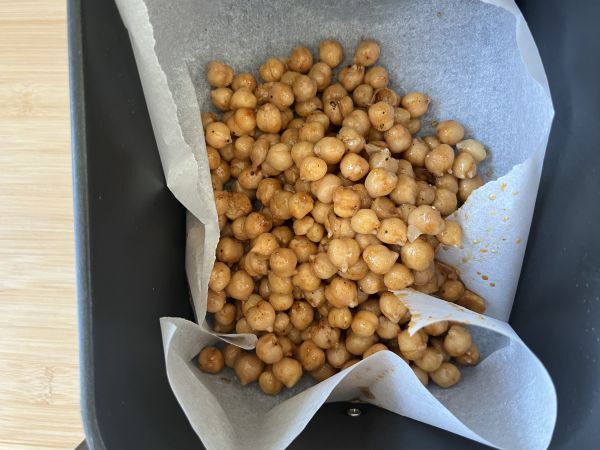 Air Fryer -paahdetut kikherneet - Valmistelu askel 2