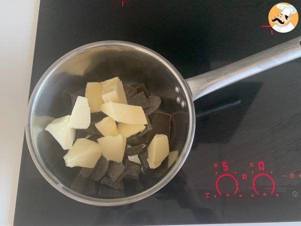 Erittäin juoksevia Air Fryer -suklaafondantteja! - Valmistelu askel 4