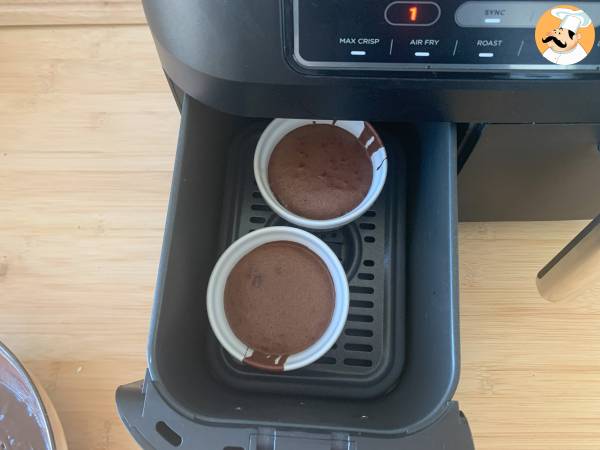 Erittäin juoksevia Air Fryer -suklaafondantteja! - Valmistelu askel 8