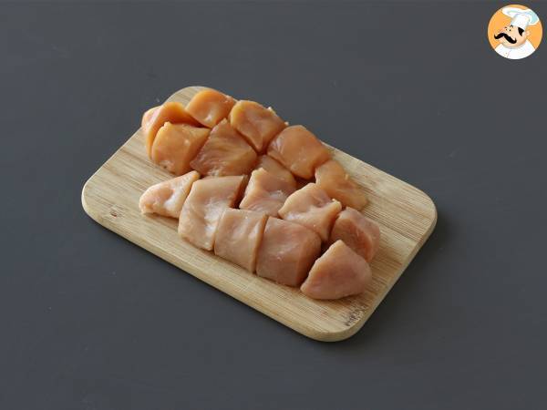 Korealaista paistettua kanaa mausteisella gochujang-kastikkeella - Dakgangjeong - Valmistelu askel 1