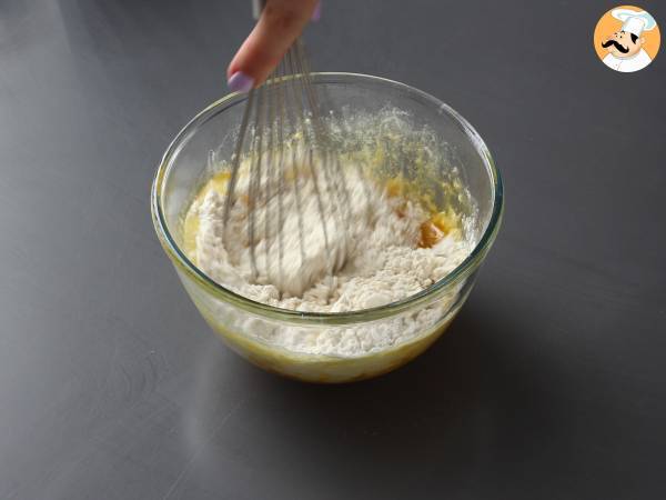 Tomaattimuffinssit sulavan mozzarellan sydämen kanssa - Valmistelu askel 1