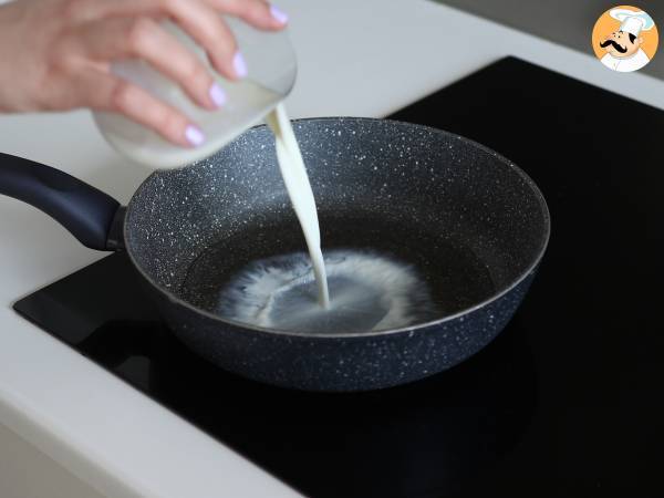 Miten valmistaa Buldak-nuudeleita carbonara-maulla? Paras resepti! - Valmistelu askel 2