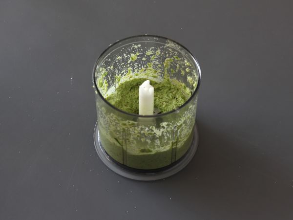 Karhun valkosipulipesto, tuoksuva ja supermaukas! - Valmistelu askel 3