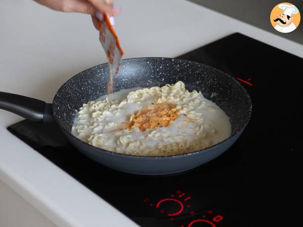 Kuinka valmistaa Buldak-juustoa? Helppo ja nopea resepti! - Valmistelu askel 4