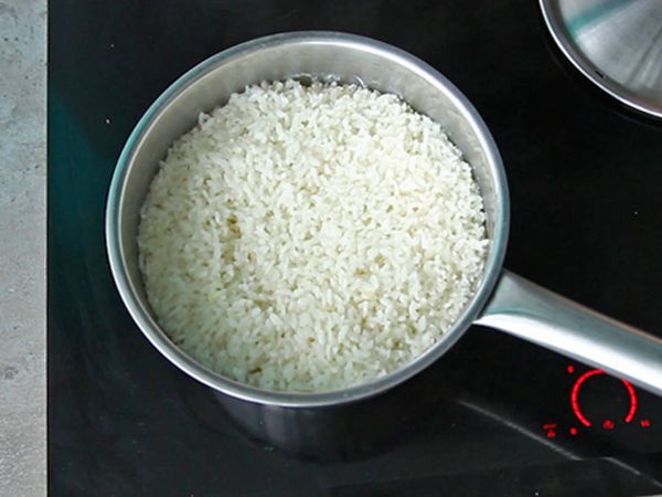 Panko-korppujauhoilla paneroitu munakoiso japanilaisittain katsu-curryllä, mutta kasvissyöjä. - Valmistelu askel 12