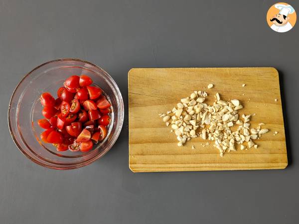 Kylmää pastaa avokadokermalla, manteleilla ja kirsikkatomaateilla: kasvisruokaa ja erittäin maukasta! - Valmistelu askel 4