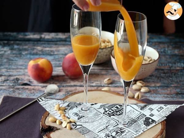 Bellini, helppo italialainen persikkacocktail, jonka voit tehdä kotona! - Valmistelu askel 1