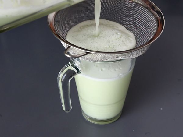 Sveitsiläinen limonadi kondensoidun maidon kanssa - Valmistelu askel 3
