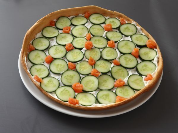 Erittäin virkistävä kesätorttu: ricotta, kurkku ja savulohi - Valmistelu askel 9