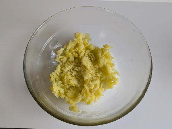 Kesäkurpitsa- ja perunahampurilaiset ilmakäristimessä - Valmistelu askel 3